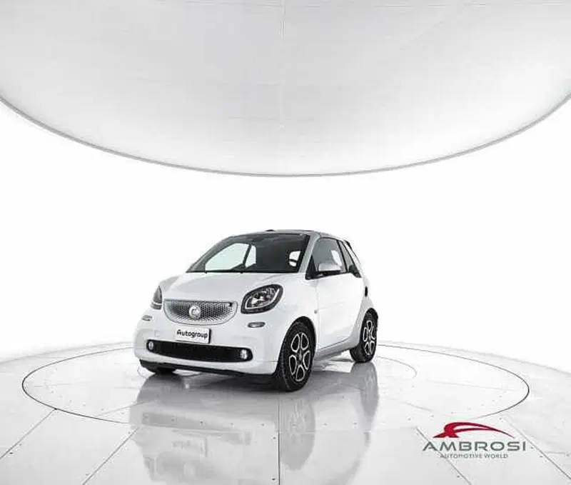 smart Fortwo Cabrio usata a Viterbo