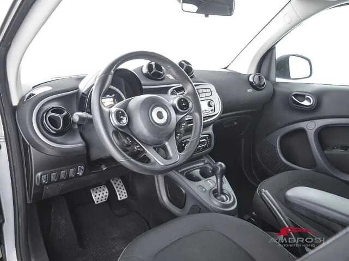 smart Fortwo Cabrio usata a Viterbo (8)