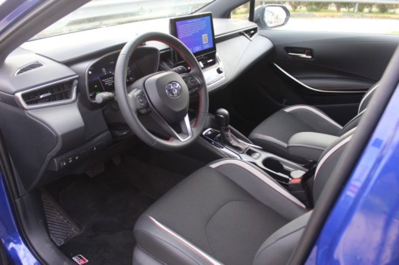 Toyota Corolla Touring Sports usata a Roma (11)