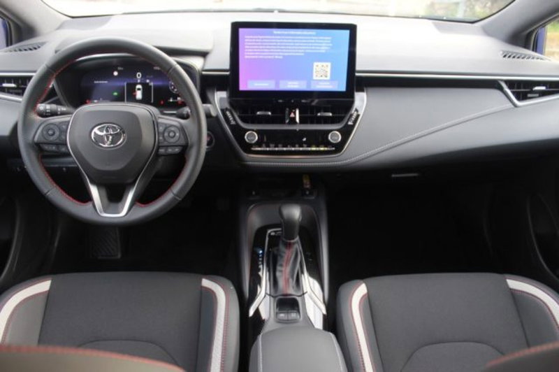 Toyota Corolla Touring Sports usata a Roma (12)