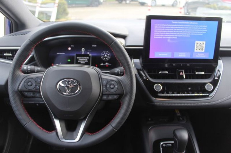 Toyota Corolla Touring Sports usata a Roma (13)