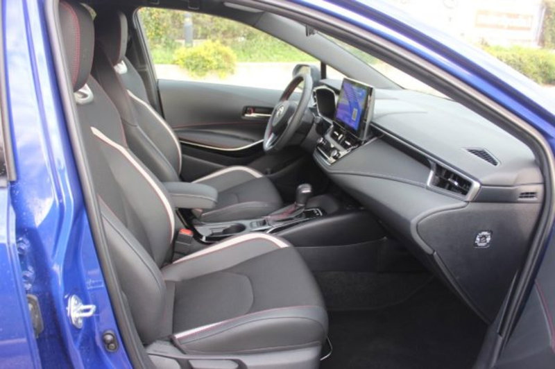 Toyota Corolla Touring Sports usata a Roma (9)