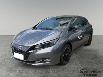 Nissan Leaf N-Connecta 40 kWh del 2023 usata a Rimini