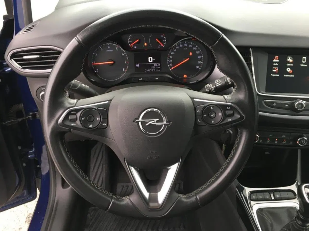 Opel Crossland usata a Cuneo (9)