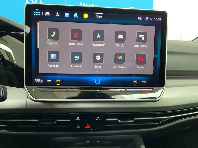 Volkswagen Golf Variant nuova a Lodi (13)