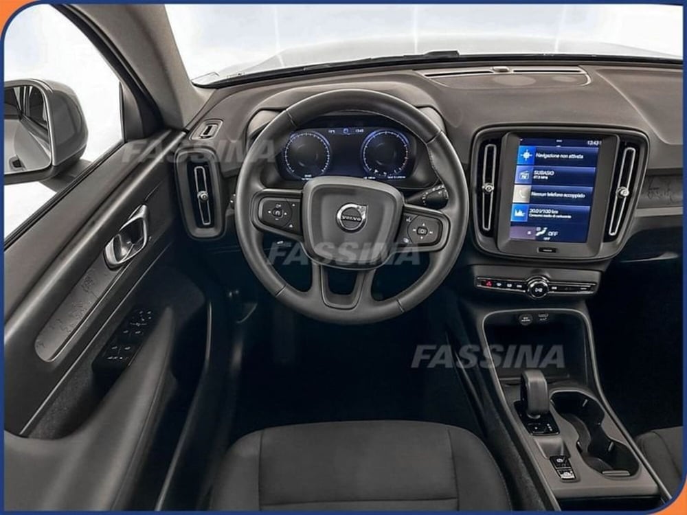 Volvo XC40 usata a Milano (10)