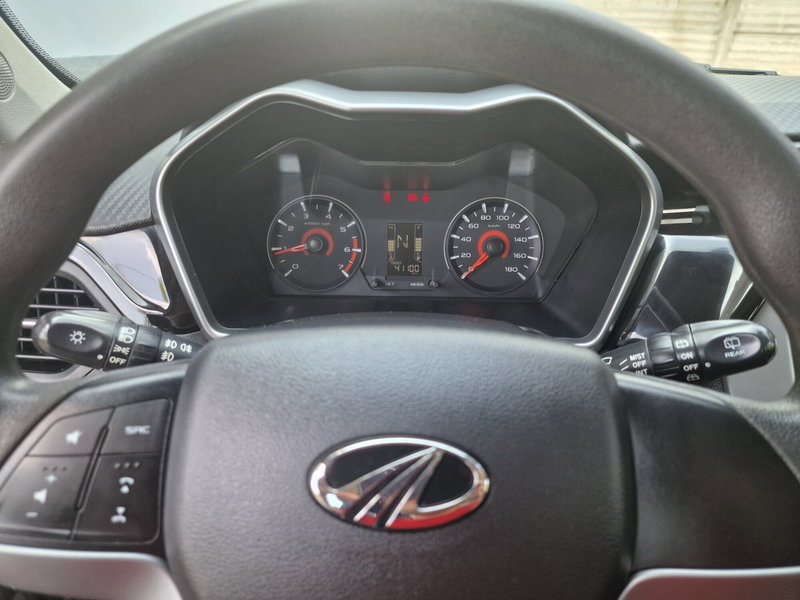 Mahindra KUV100 usata a Torino (12)