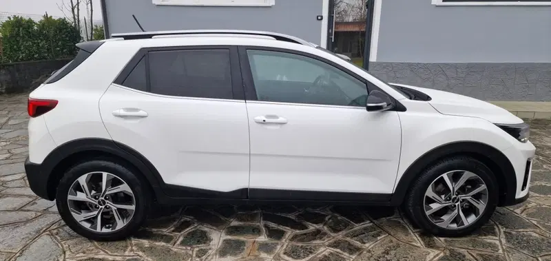 Kia Stonic usata a Torino (14)