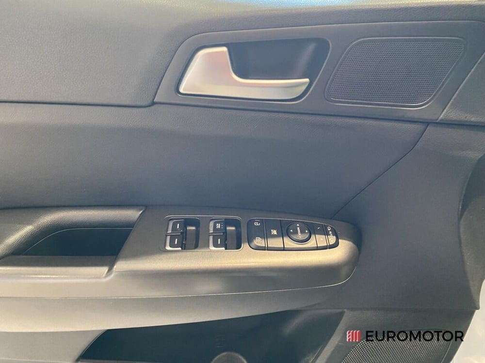 Kia Sportage usata a Bari (12)