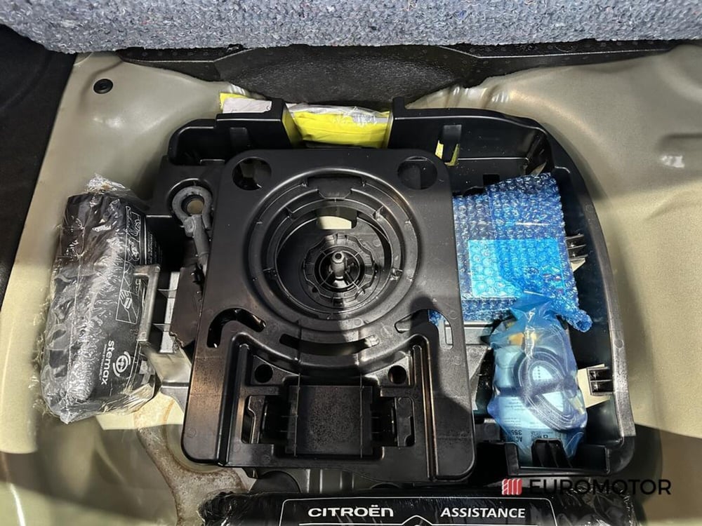 Citroen C3 usata a Bari (13)