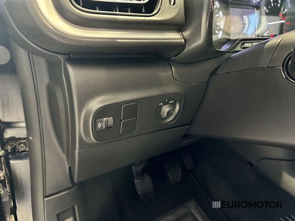 Citroen C3 usata a Bari (15)