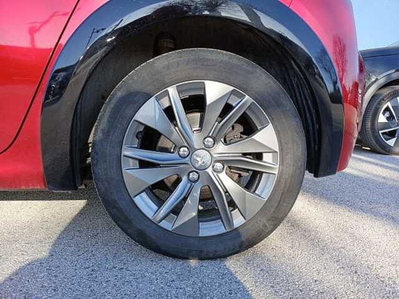 Peugeot 208 usata a Perugia (11)