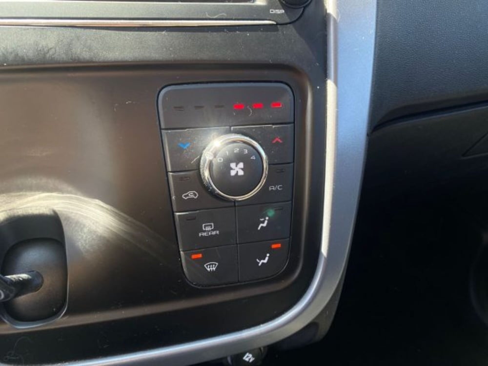 Mahindra KUV100 usata a Cuneo (5)