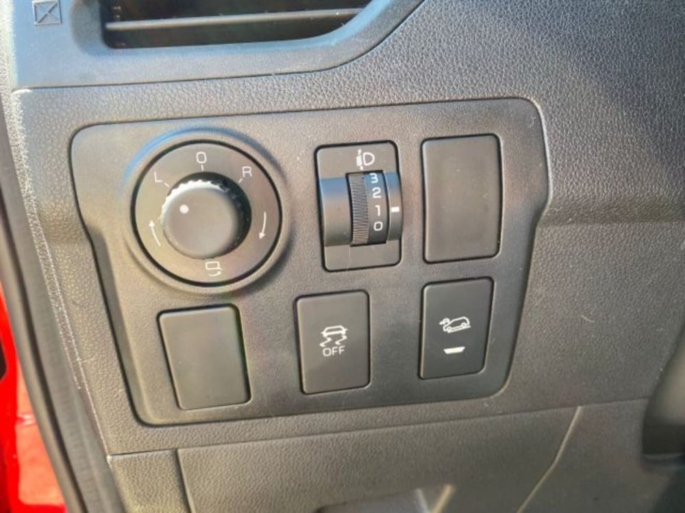 Mahindra KUV100 usata a Cuneo (8)