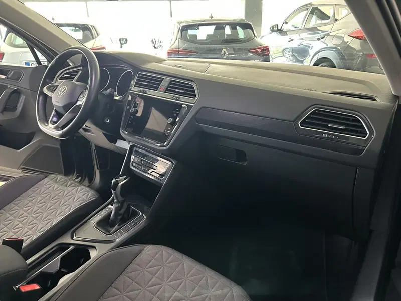 Volkswagen Tiguan usata a Ferrara (12)