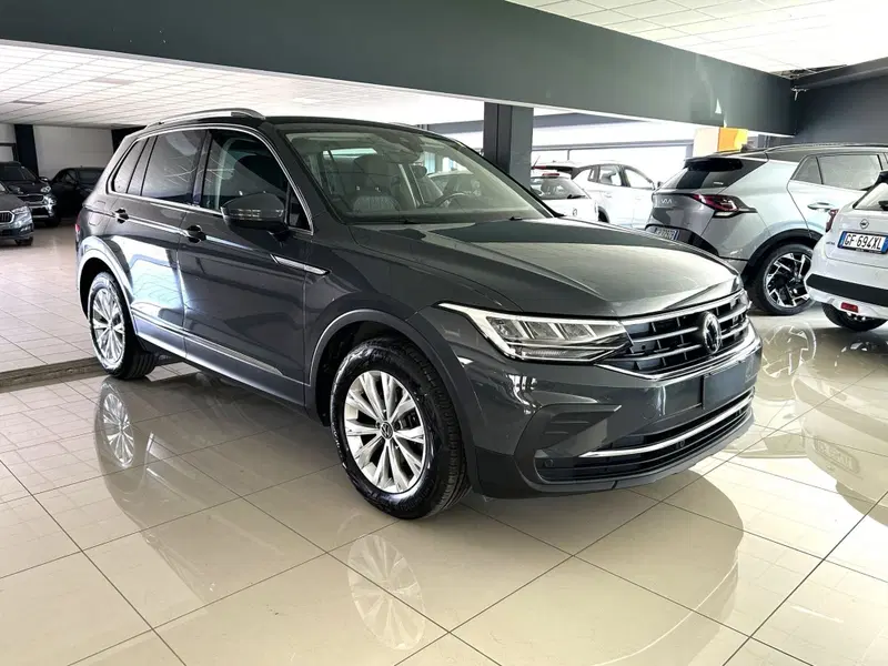 Volkswagen Tiguan usata a Ferrara (3)