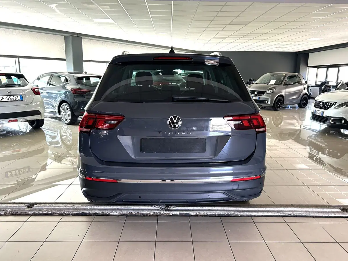 Volkswagen Tiguan usata a Ferrara (5)