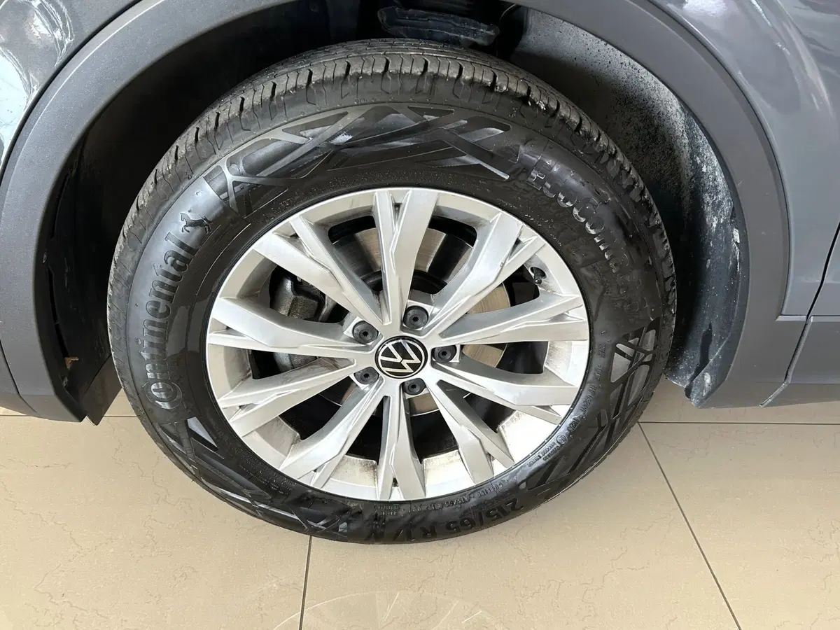 Volkswagen Tiguan usata a Ferrara (7)