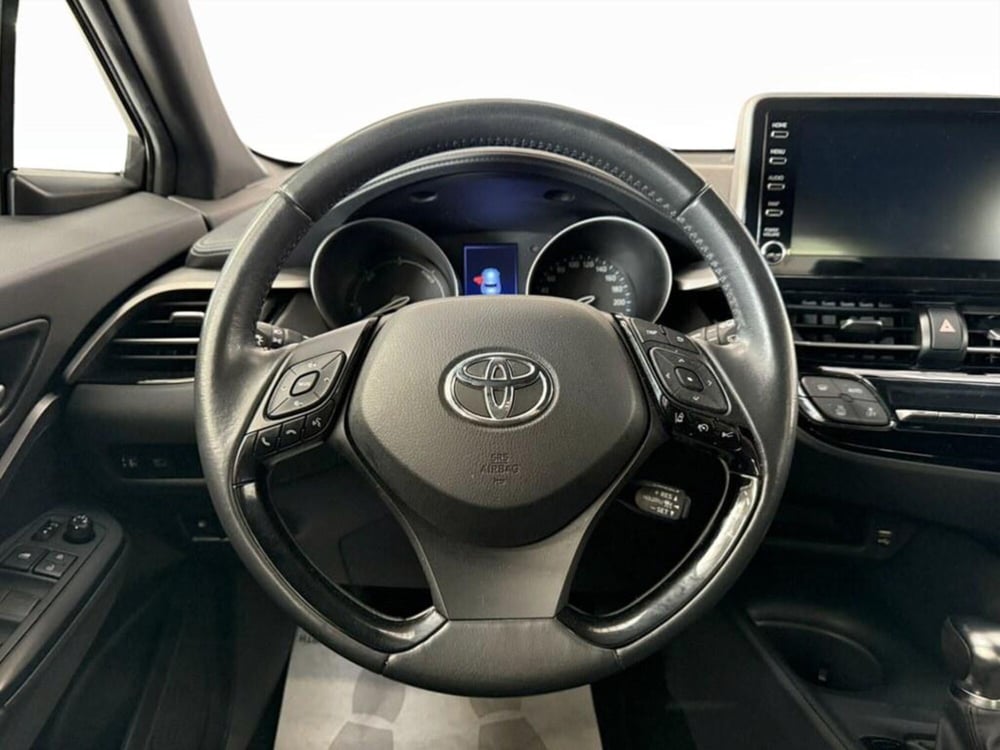 Toyota Toyota C-HR usata a Monza e Brianza (8)