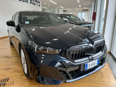 BMW i5 Touring edrive40 MSport Edition del 2024 usata a Torino