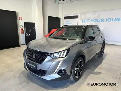 Peugeot 2008 BlueHDi 110 S&amp;S GT del 2021 usata a Modugno
