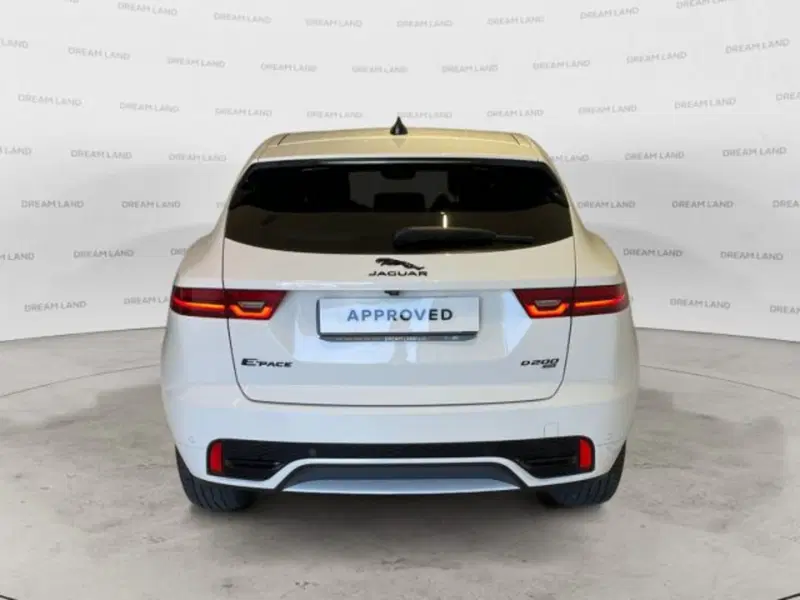 Jaguar E-Pace usata a Livorno (7)