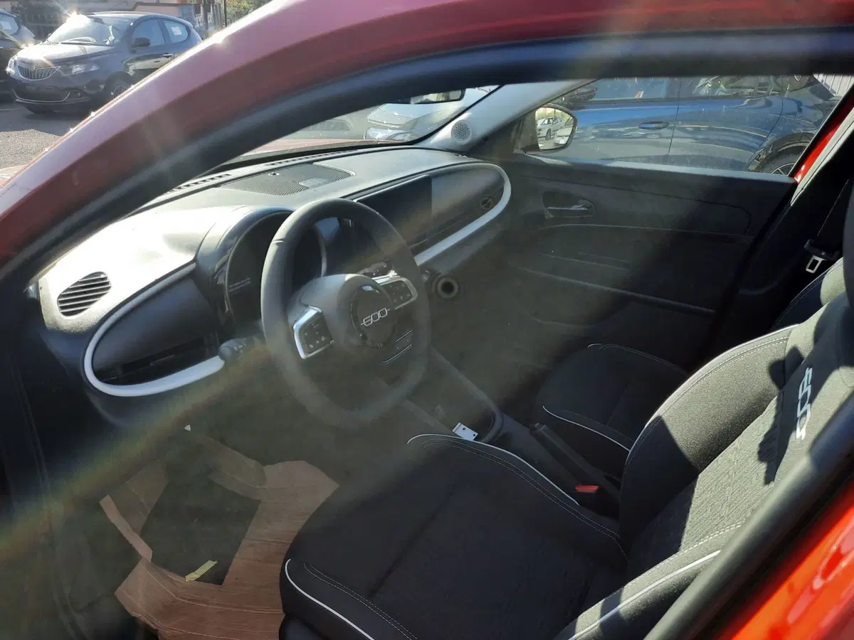 Fiat 600 nuova a La Spezia (11)