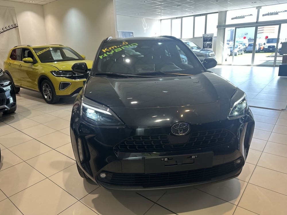Toyota Yaris Cross nuova a Milano (2)