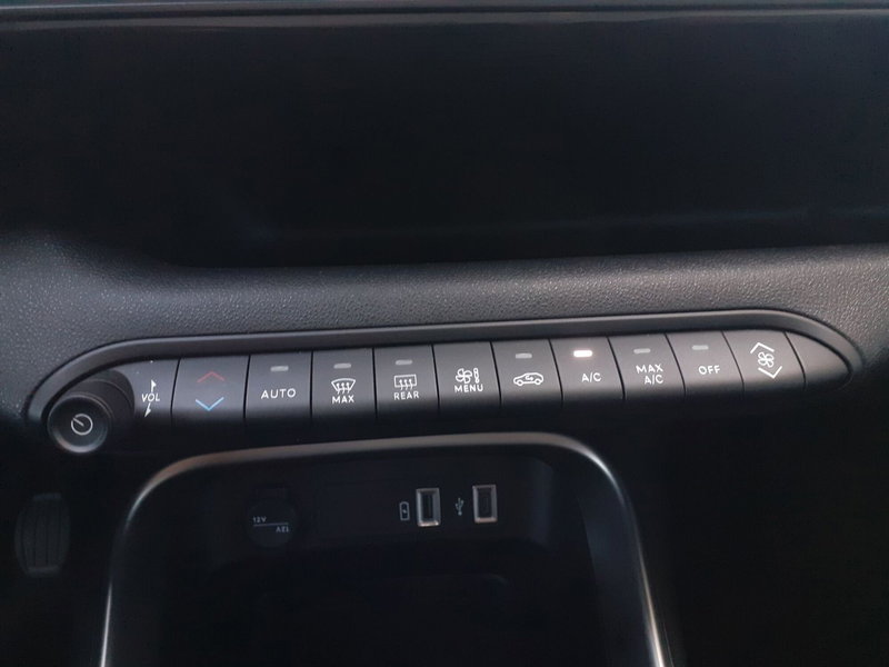 Jeep Avenger usata a Modena (12)