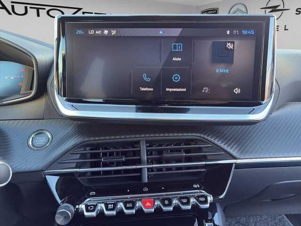 Peugeot 2008 nuova a Vibo Valentia (14)