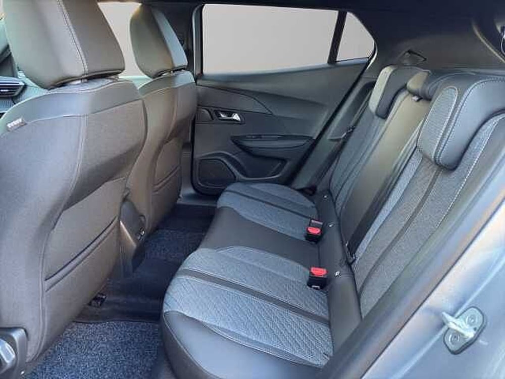 Peugeot 2008 nuova a Vibo Valentia (16)