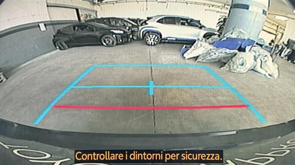 Toyota Yaris Cross nuova a Monza e Brianza (13)