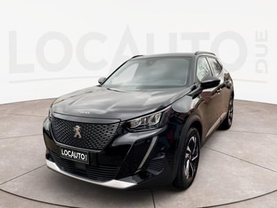 Peugeot 2008 1.2 puretech Active s&amp;s 100cv del 2022 usata a Torino