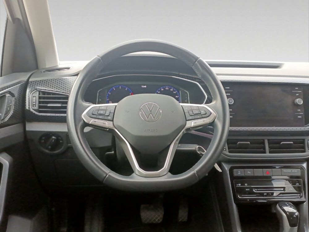 Volkswagen T-Cross usata a Livorno (8)