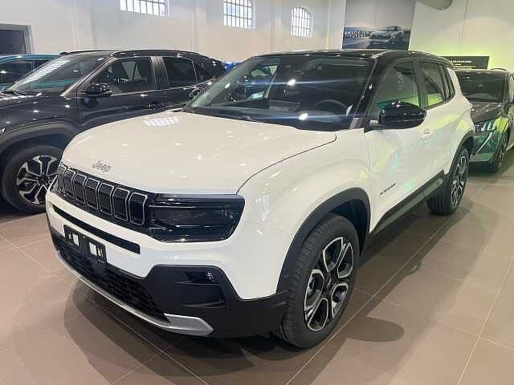 Jeep Avenger nuova a Milano