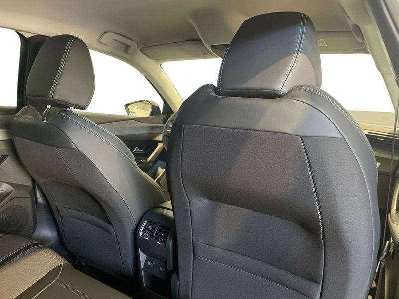 Peugeot 308 nuova a Salerno (17)