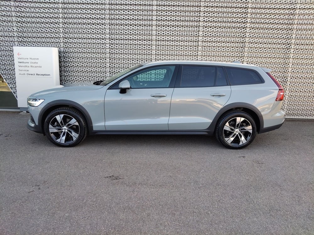 Volvo V60 Cross Country usata a Modena (3)