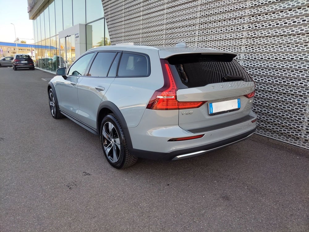 Volvo V60 Cross Country usata a Modena (4)