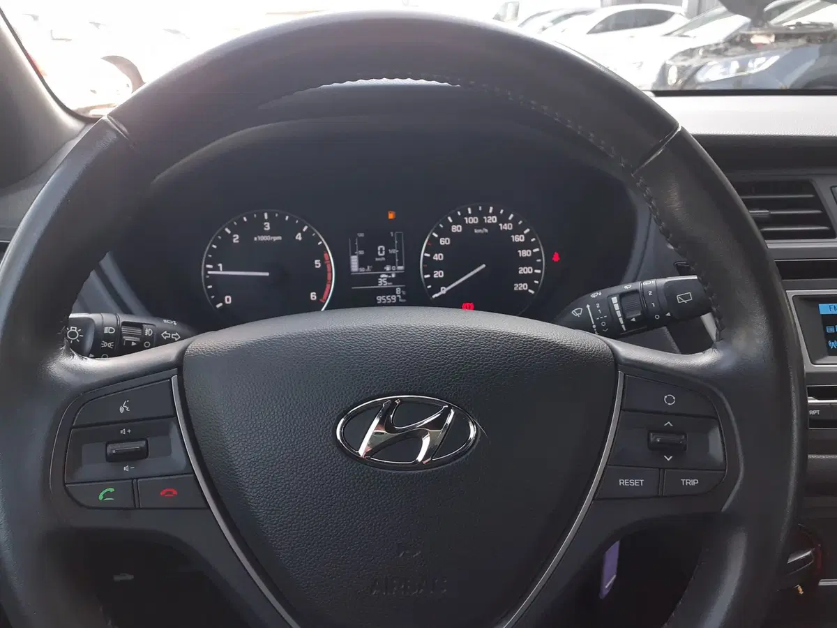 Hyundai i20 usata a Modena (13)