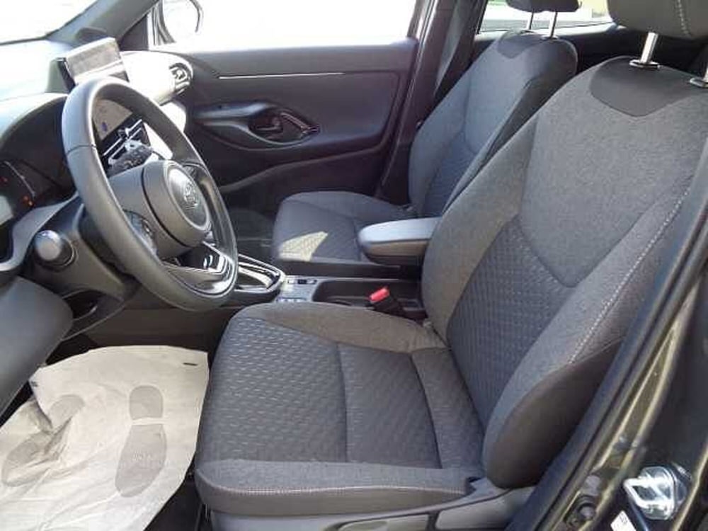 Toyota Yaris Cross nuova a Treviso (8)