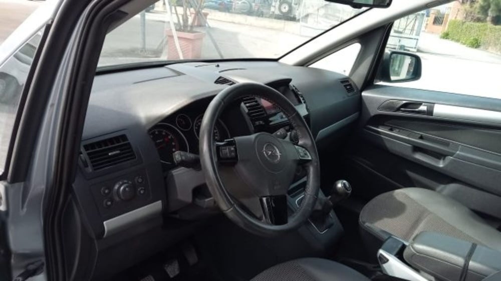 Opel Zafira usata a Macerata (10)