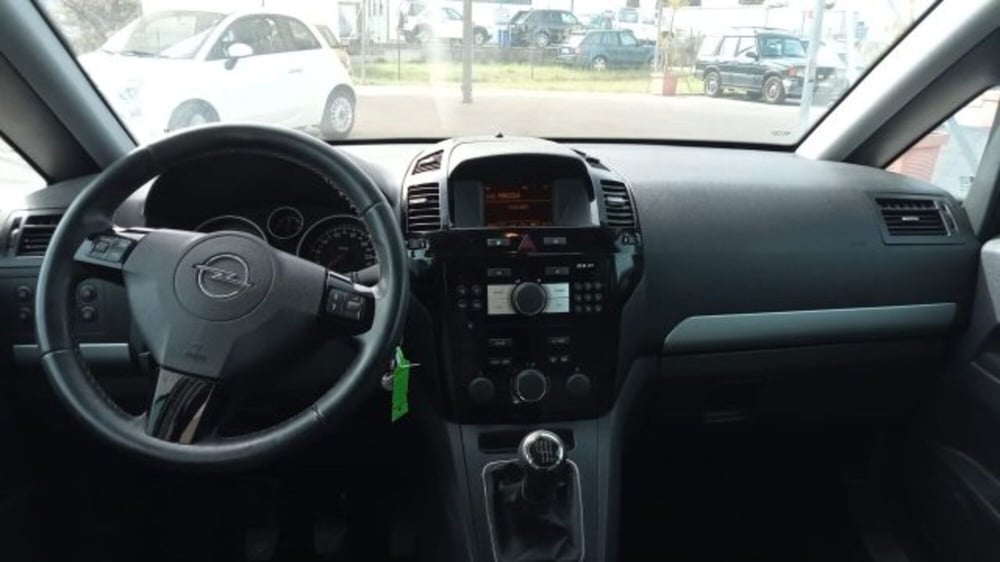 Opel Zafira usata a Macerata (9)