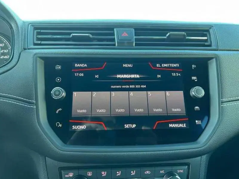 SEAT Arona usata a Avellino (10)