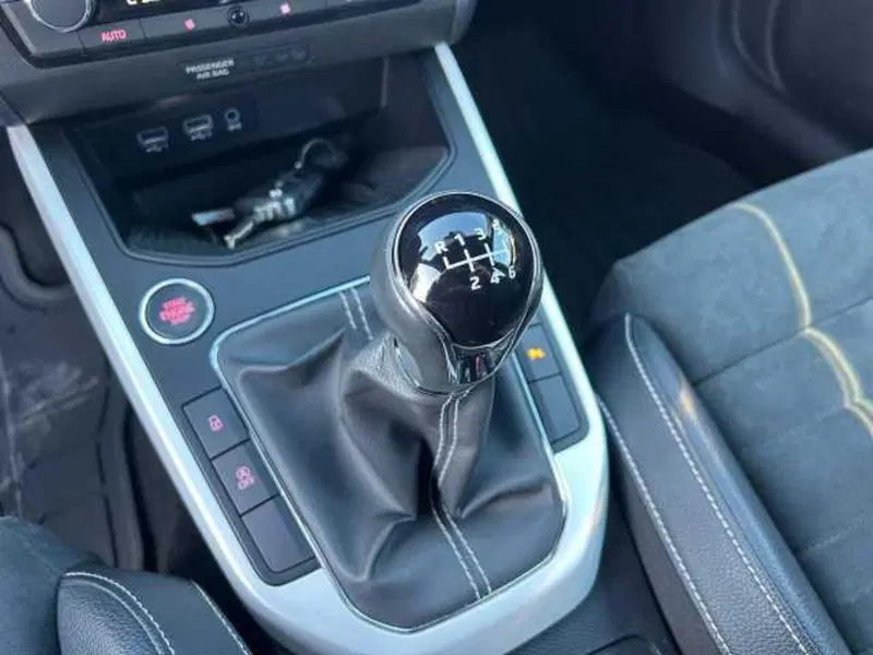 SEAT Arona usata a Avellino (12)