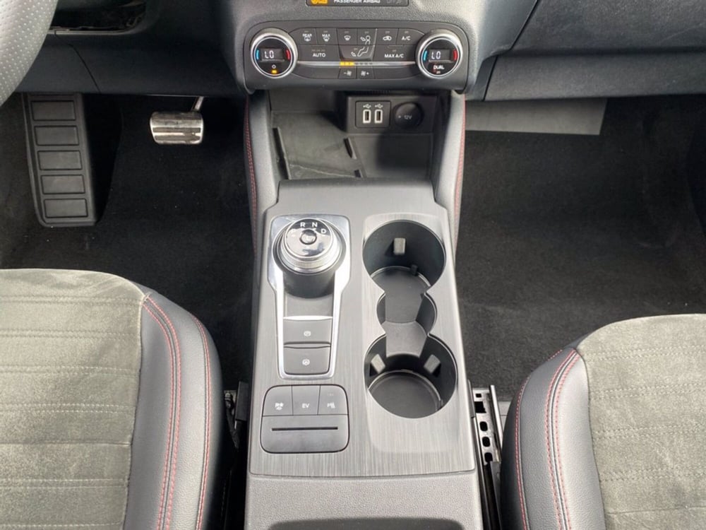 Ford Kuga usata a Milano (15)