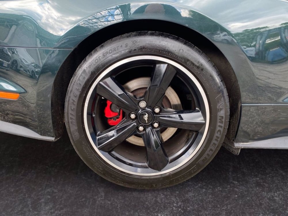 Ford Mustang Coupé usata a Milano (17)