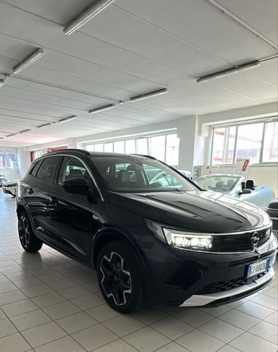 Opel Grandland 1.5 diesel Ecotec aut. Ultimate del 2024 usata a Castellammare di Stabia
