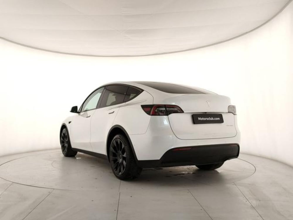 Tesla Model Y usata a Modena (3)