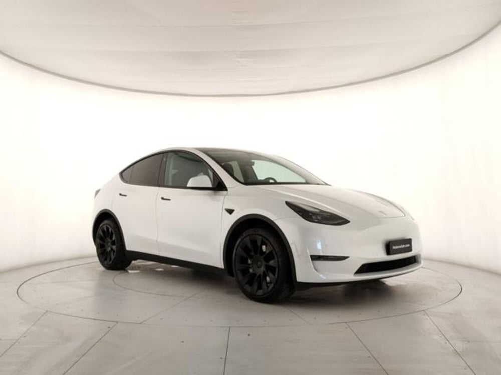 Tesla Model Y usata a Modena (6)