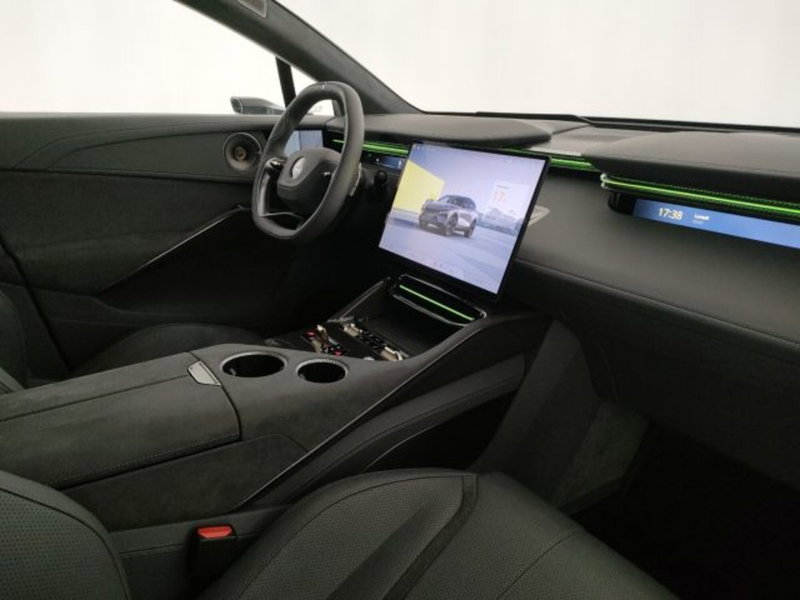 Lotus Eletre usata a Modena (10)